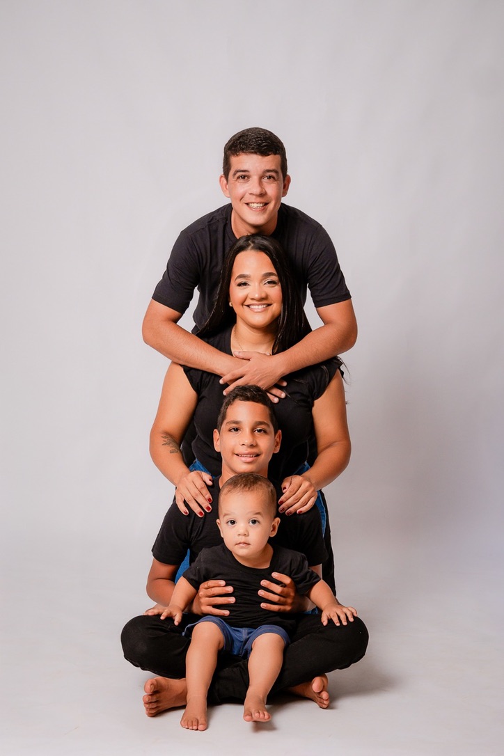 Paulo Henrique Guedes Sampaio com a família